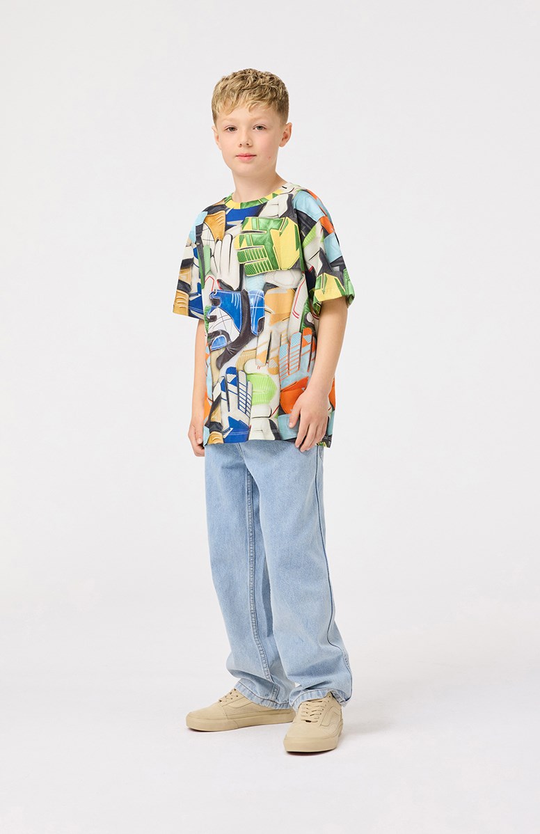 Riley - Goalie Gloves - Kleurrijk kinder t-shirt met  print in zacht biologisch katoen met korte mouwen en ribboord rond de hals