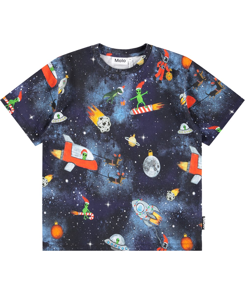 Riley - Space Holiday - Blauw kinder t-shirt gemaakt van zacht biologisch katoen met print en een ribboord rond de hals.