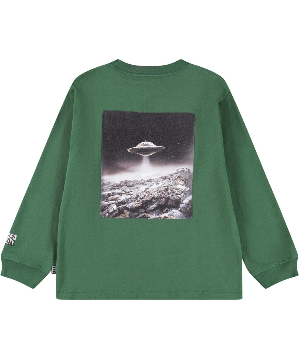 Rube - Pine Tree - Donkergroene longsleeve voor kinderen van biologisch katoen met een ribboord rond de hals en mouwen en op de voor- en achterkant een print van een UFO.