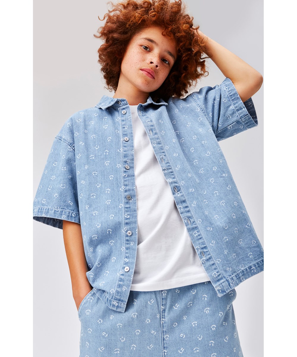 Richie - Happy Mini - Hellblaues Jeanshemd mit Smileys