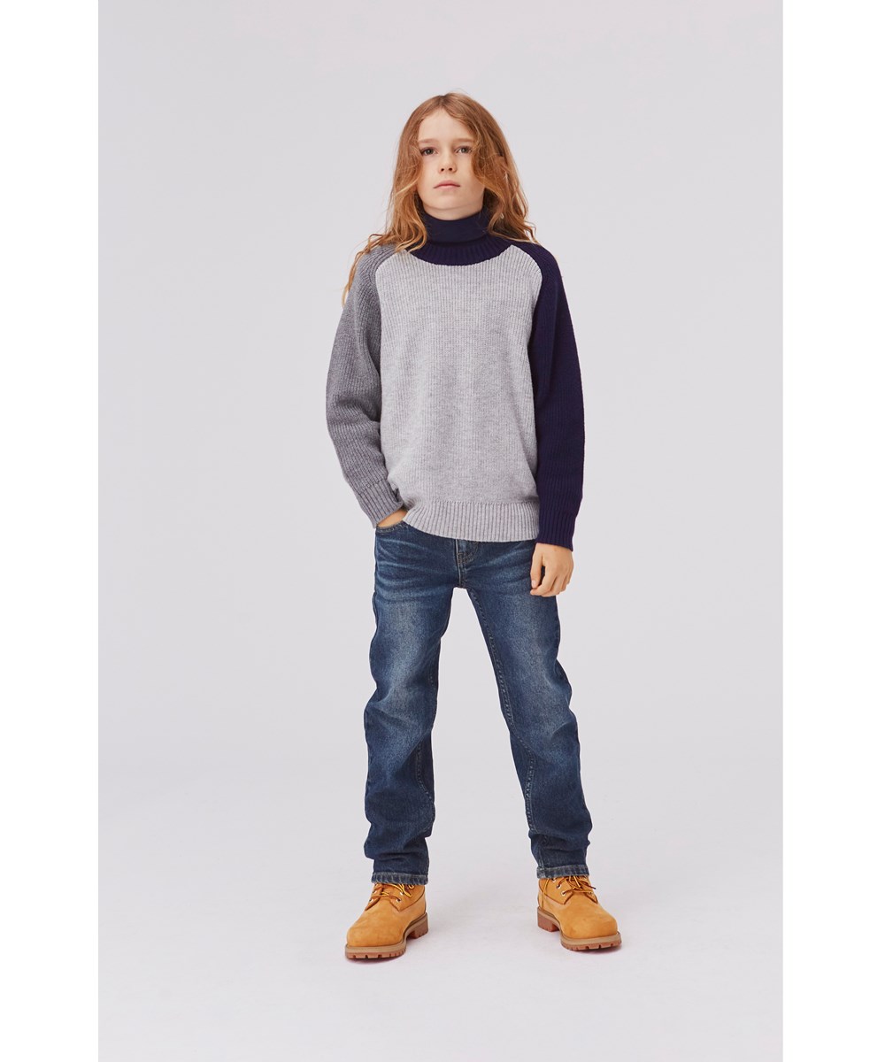 Aksel - Indigo - Schmal geschnittene blaue Denim-Jeans