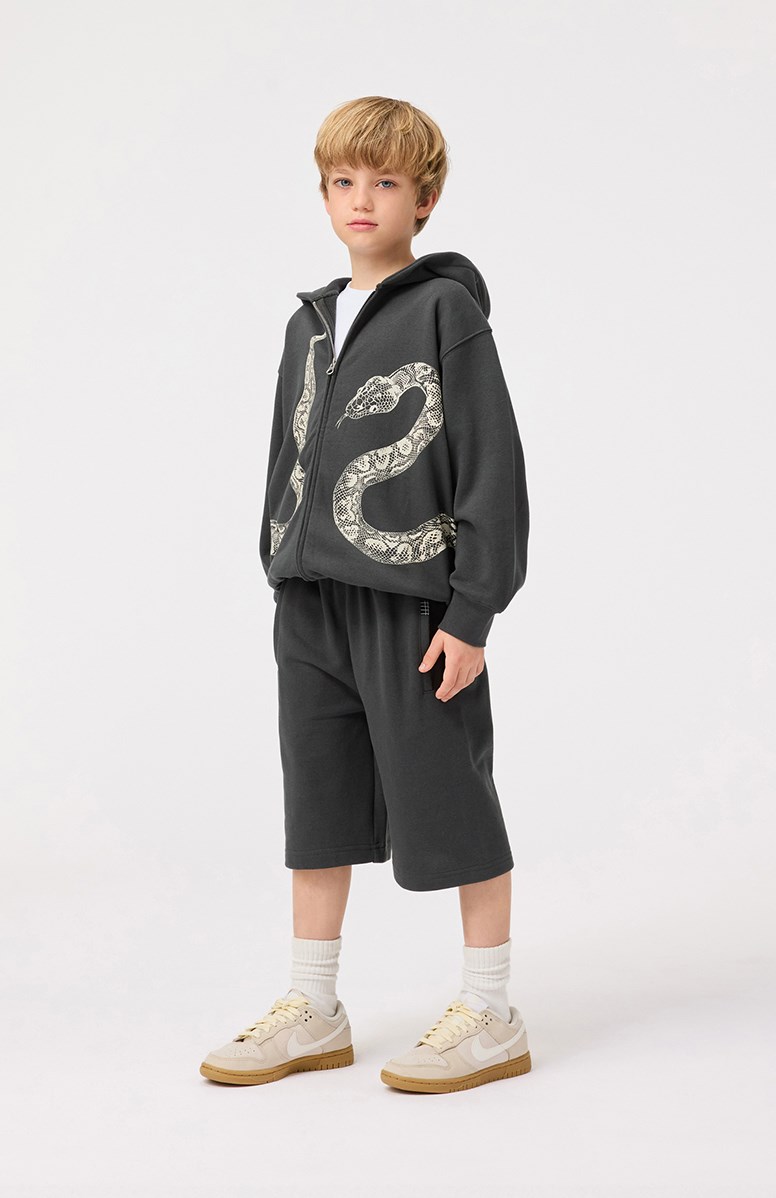 Addo - Unexplored - Graue Basketballshorts aus Öko-Baumwolle für Kinder.