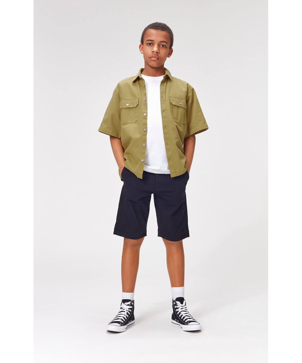 Alan - Black - Schwarze Chino-Shorts.