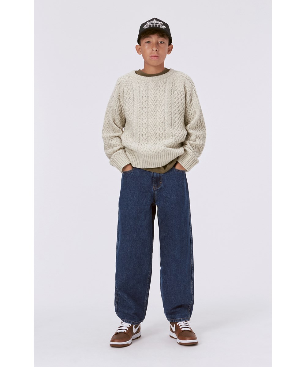 Birk - Aran - Wollweißer Zopfstrick-Pullover