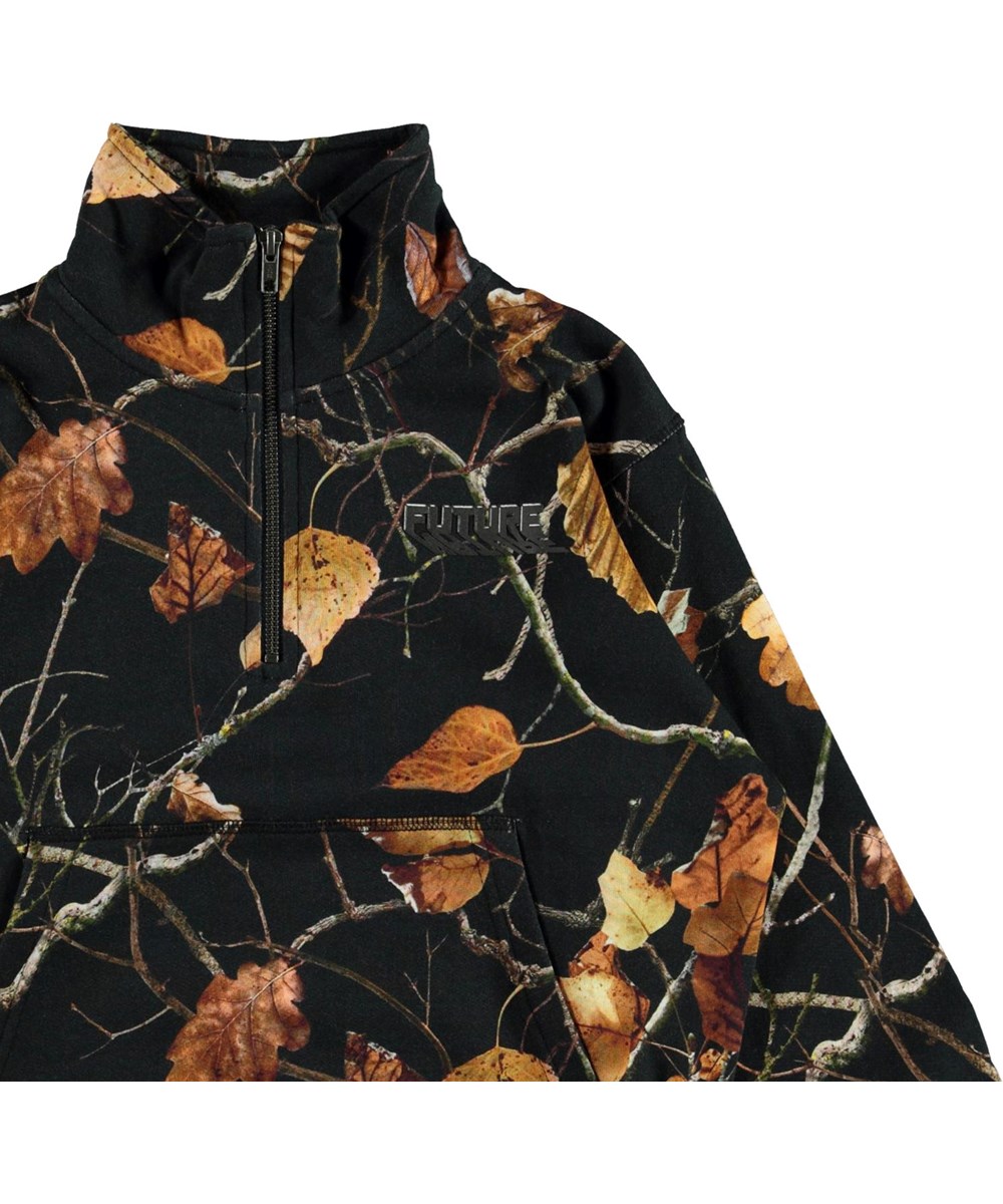 Mads - Branch Camo - Öko schwarzes Sweatshirt mit Blattdruck