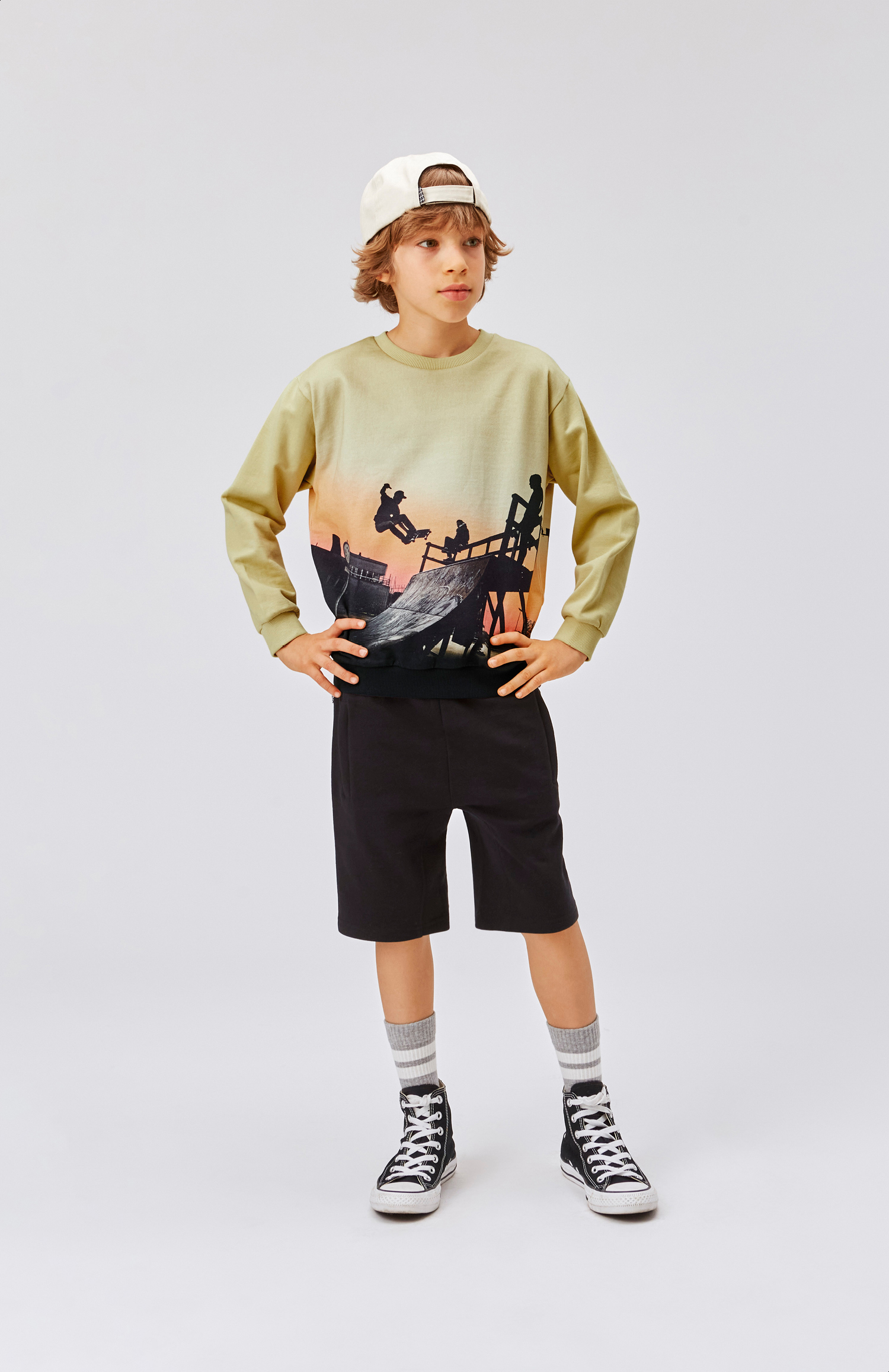 Miksi Skate Fade ÖkoSweatshirt mit SkaterPrint Molo