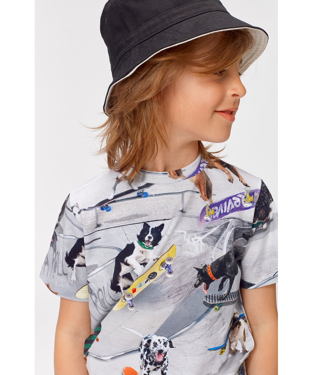 Ralphie - Doggy Town - Öko-T-Shirt mit Aufdruck von Skaterhunden