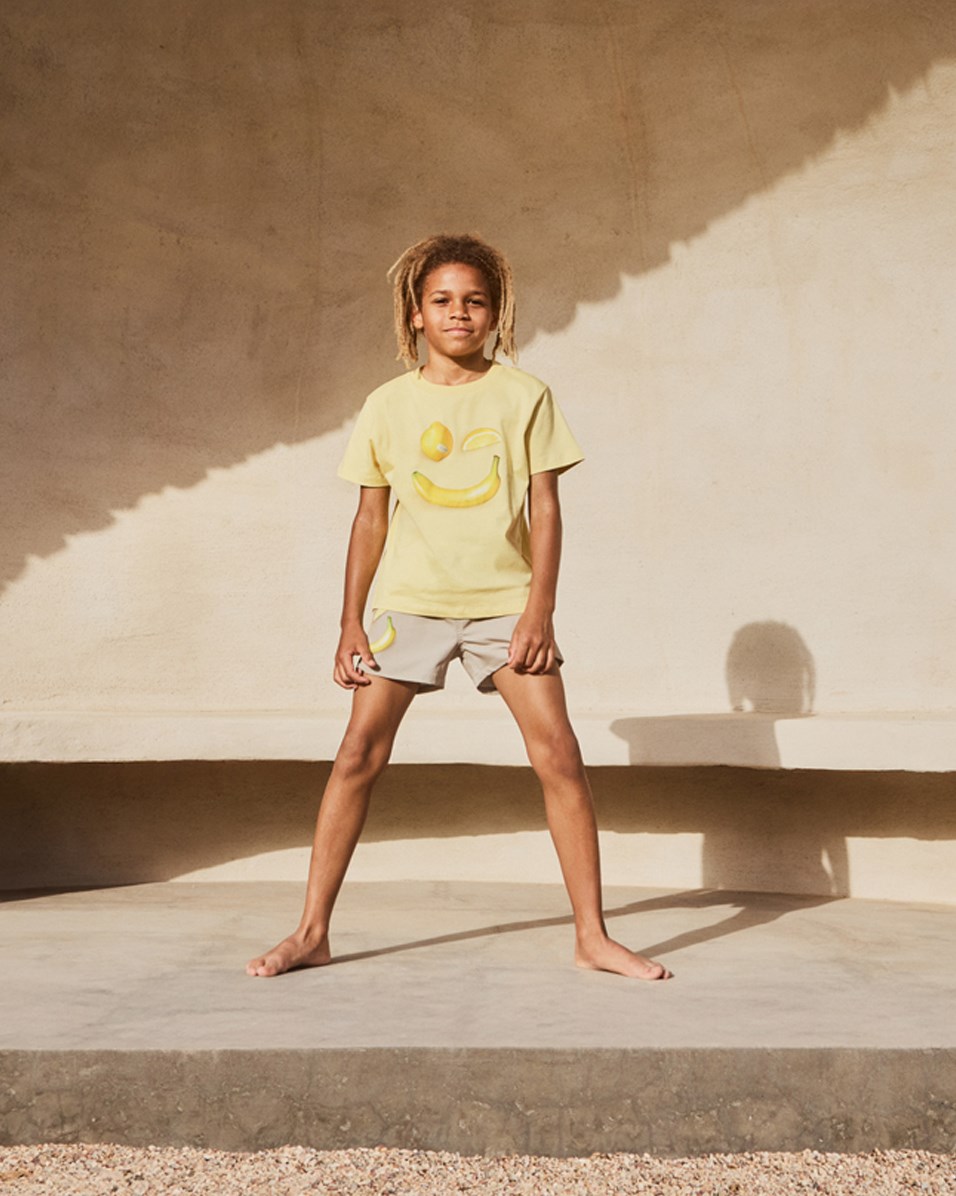 Rame - Happy Fruits - Gelbes T-Shirt aus Bio-Baumwolle mit Aufdruck.