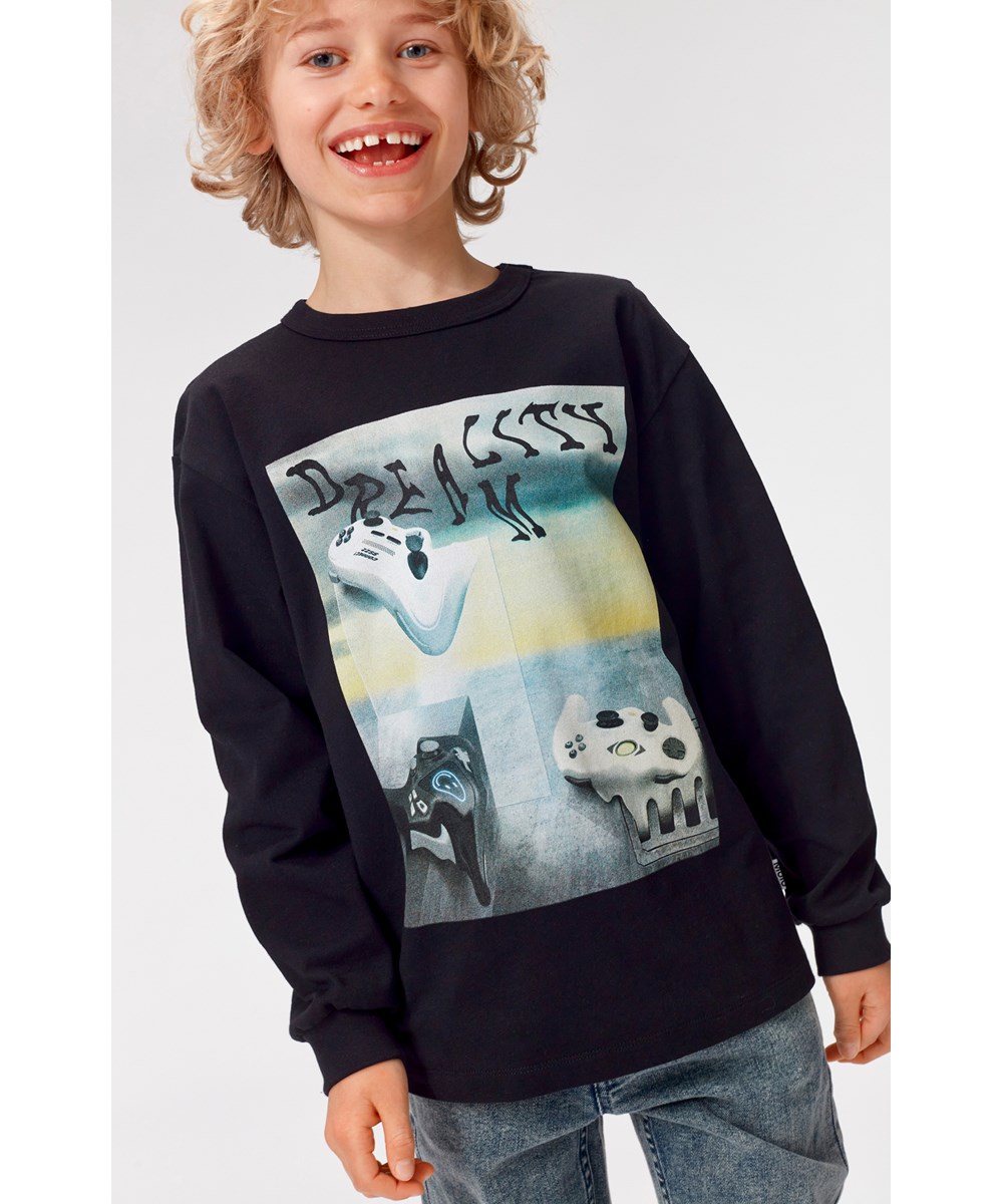 Rin - Melting Consoles - Schwarzes Langarm-T-Shirt mit Konsolen-Print.