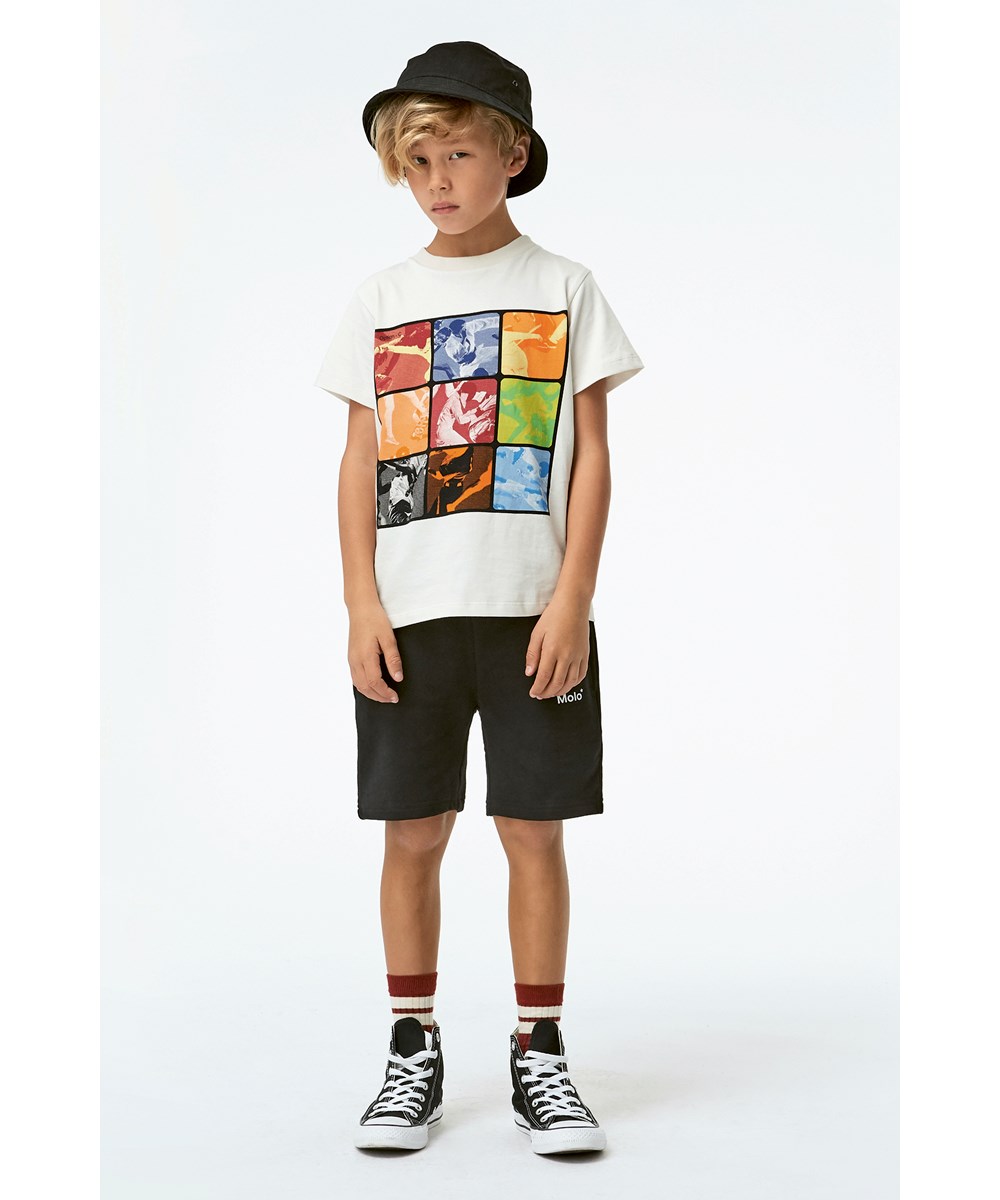 Road - Multi Col_ Athletes - Weißes Öko-T-Shirt mit Sportdruck