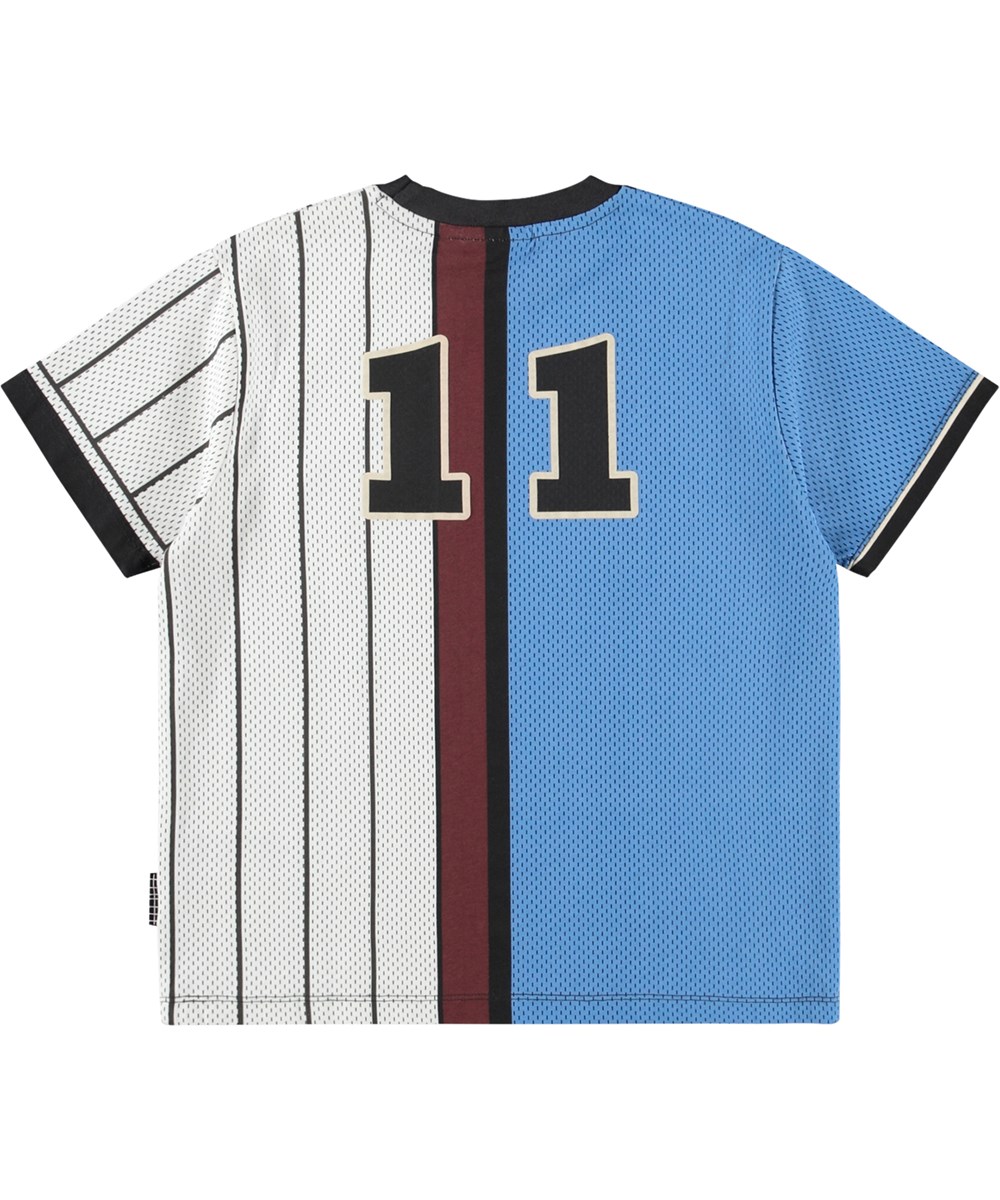 Rodney - Basket Mash-Up - Blau-weißes T-Shirt für Kinder aus Öko-Baumwolle