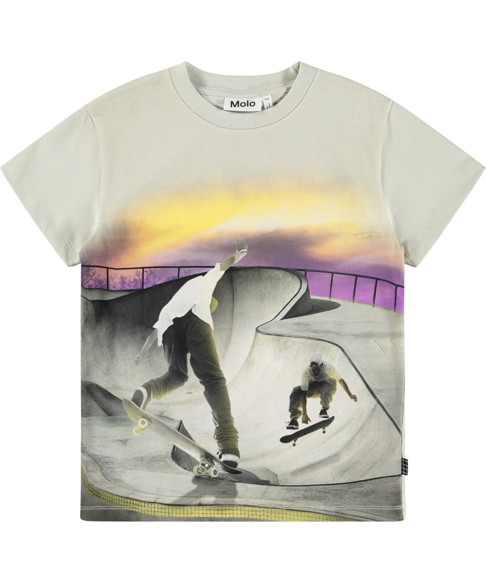 Roxo - Park Skating - Beiges locker sitzendes T-Shirt für Kinder aus weicher Öko-Baumwolle mit kurzen Ärmeln und einem gerippten Ausschnitt.