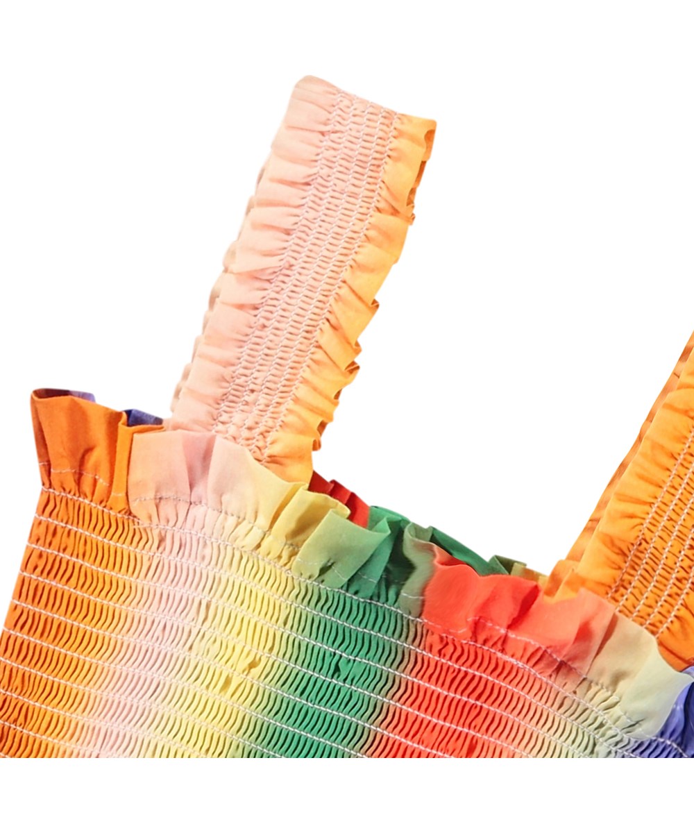 Rolfia - Big Rainbow - Bunt gestreiftes Crop-Top für Kinder aus Öko-Baumwolle mit Rüschen-Effekt, Volantkante und breiten Trägern.