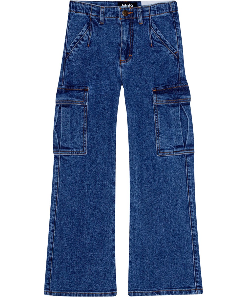 Addy - Washed Vintage - Aus Öko-Baumwolle gefertigte Schlaghose in Denim-Blau mit Taschen.