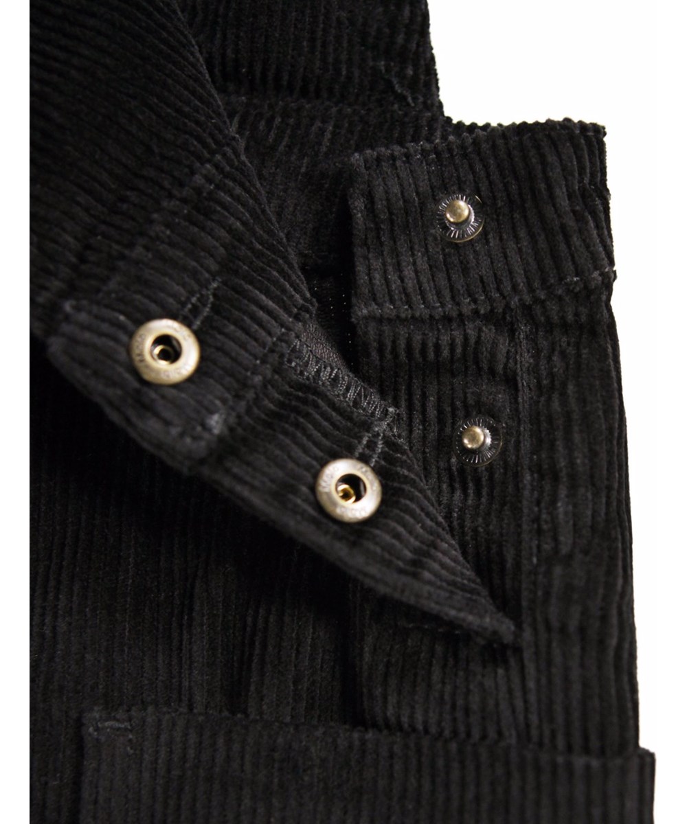 Amber - Black - Schwarze weiche Cord-Latzhosen für Kinder.