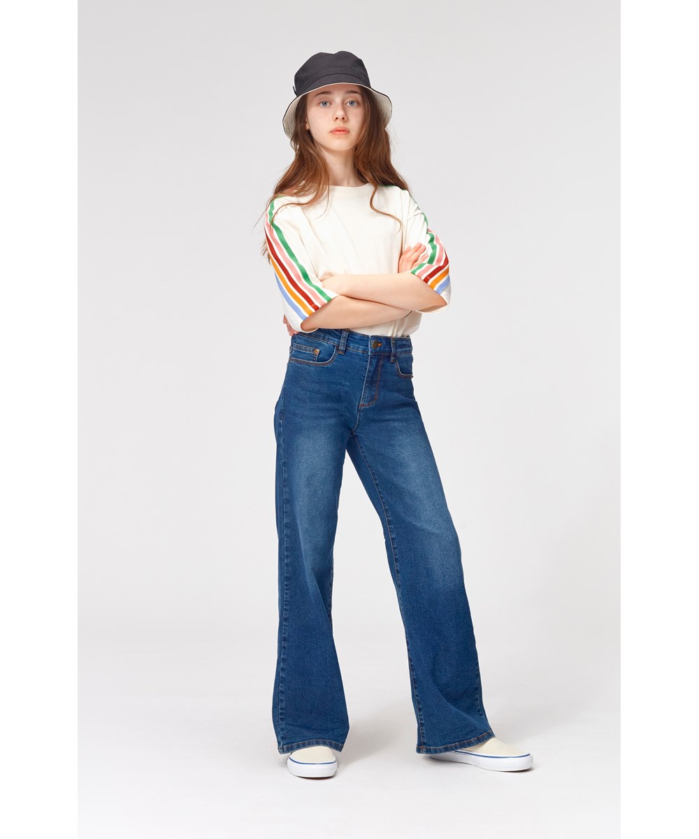 Asta - Ink Blue Denim - Blaue weite Jeans unten weit