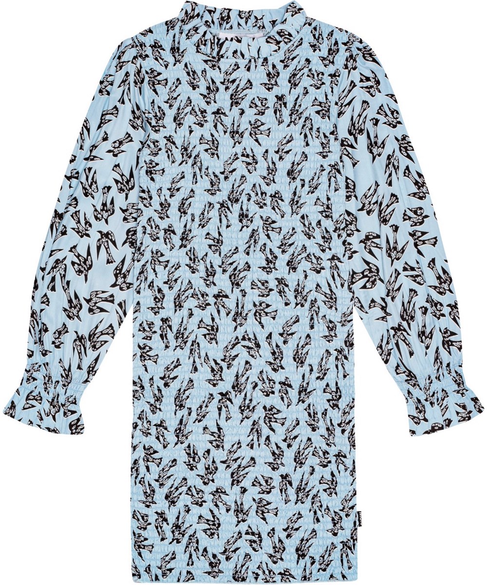 Calesta - Blue Studio Birds - Hellblaues knielanges Kleid aus weichem Viskosestoff mit Smok-Effekt und Vogeldruck.