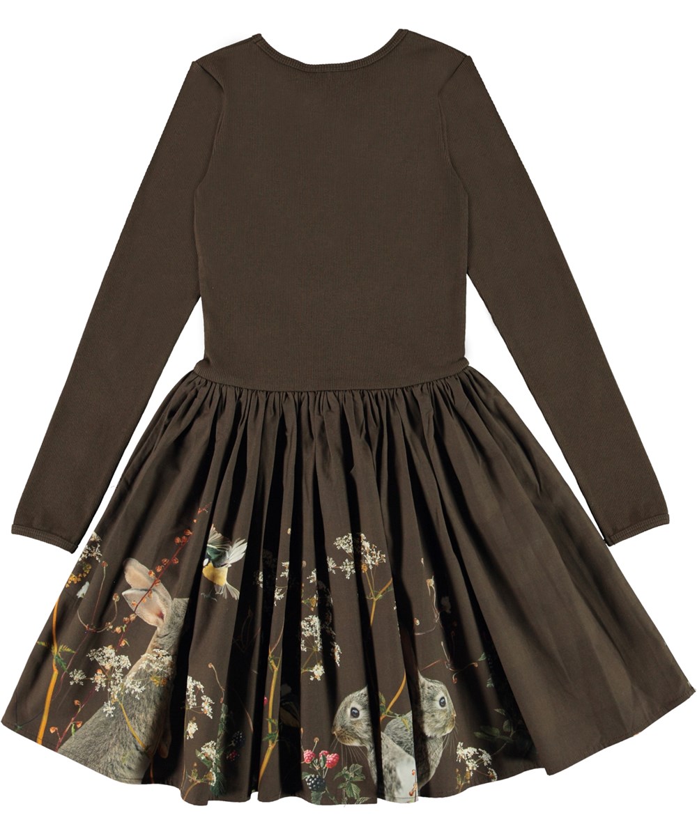 Casie - Brown Meadow - Dunkelbraunes Öko-Kleid mit Tier- und Beerenprint