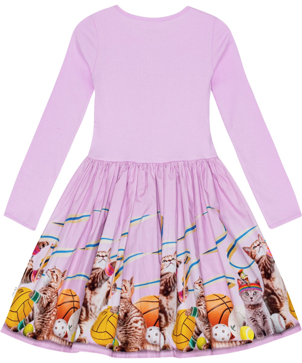 Casie - Sporty Cats - Rosa Öko-Baumwollkleid mit Kätzchen-Print und ausgestelltem Rock.