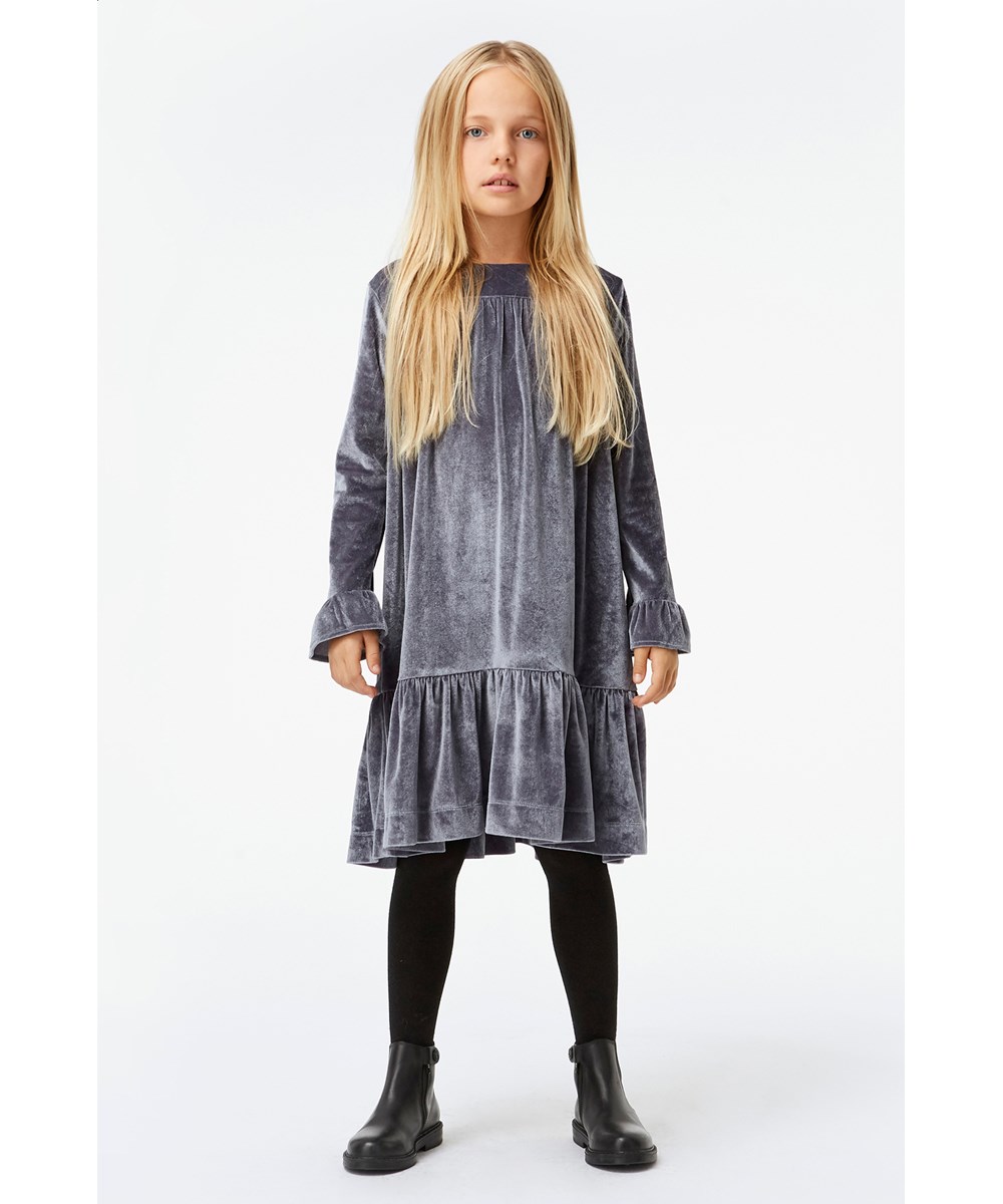 Cilly - Silver - Silberfarbenes Kleid aus Velour
