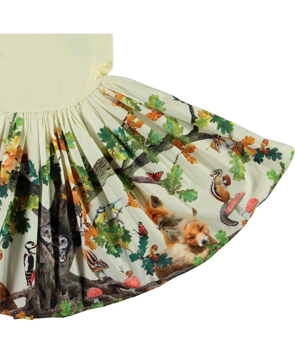 Cissa - From Acorn_Light - Hellgelbes Öko-Kleid mit Tier- und Walddruck