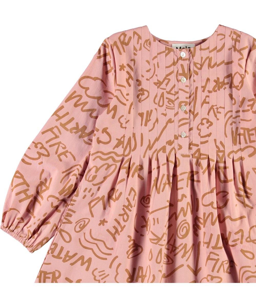 Claribel - Rose Elements - Rosa Hemdkleid mit braunen Symbolen