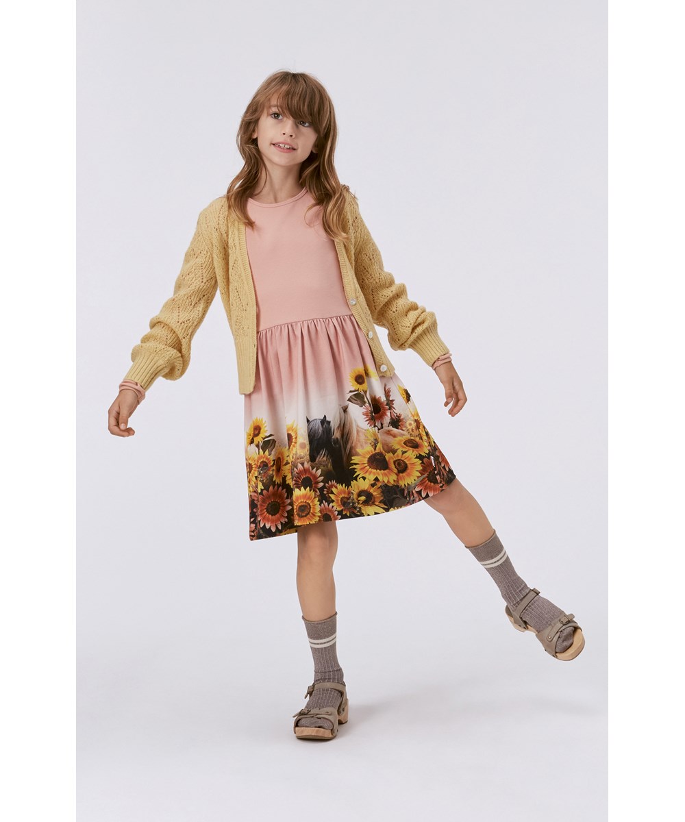 Credence - Sunny Ponies - Rosa knielanges Öko-Kleid mit Blumen- und Pony-Print