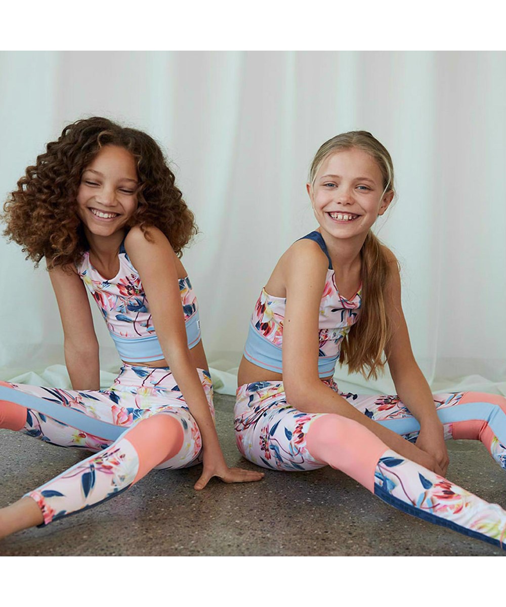 Olympia - Motion Flower - Hellrosa Sportleggings mit Blumenprint