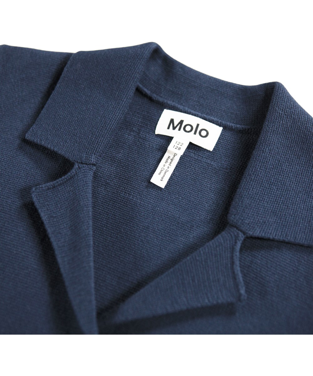 Gabriela - Galaxy Blue - Hübsche blaue Strickjacke für Kinder aus Öko-Baumwolle.