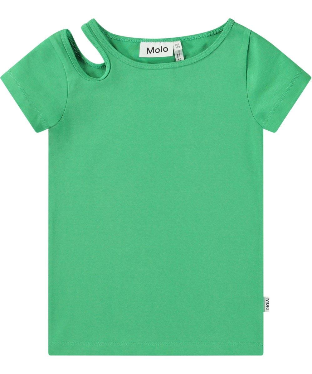 Raja - Jungle Power - Eng anliegendes grünes T-Shirt aus Öko-Baumwolle mit einem Rundhalsausschnitt und offen auf der rechten Schulter.