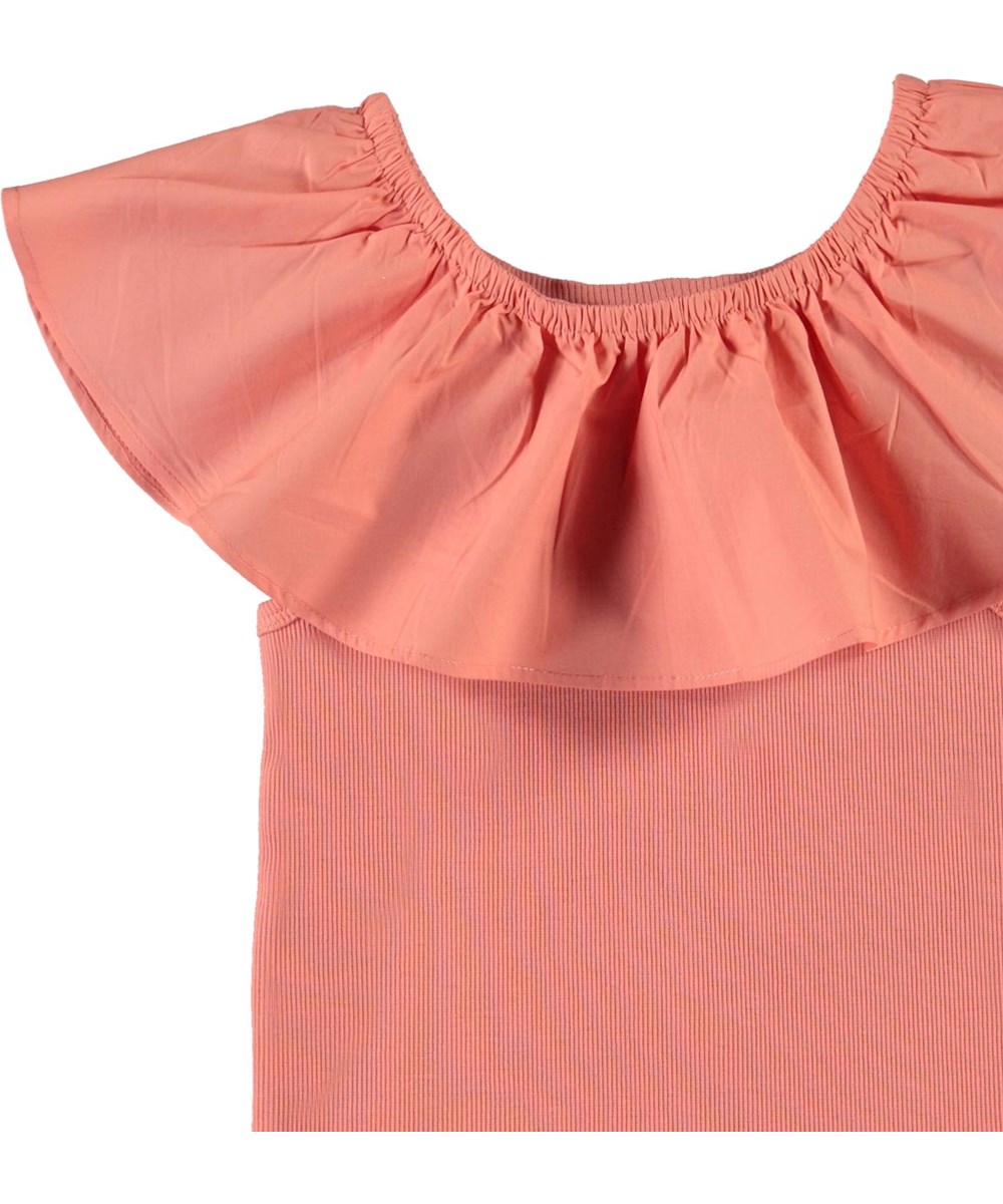 Reca - Burnt Coral - Öko goldenes Trägershirt mit RüschenKante