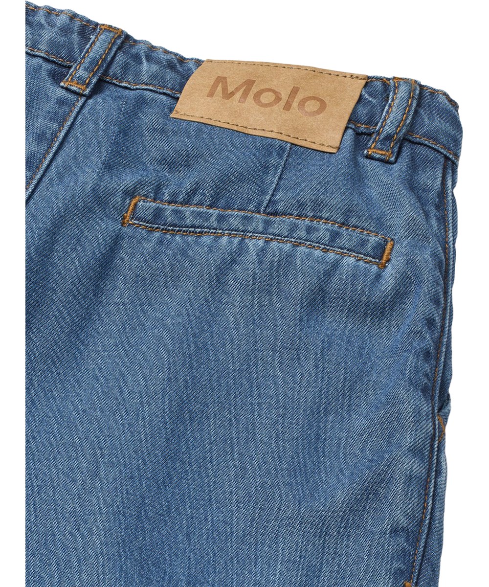 Aeisha - Washed Blue - Wijde lichtblauwe kinderspijkerbroek 