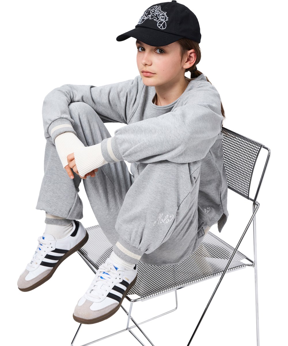 Alexandria - Grey Melange - Grijze zachte kinderjoggingbroek gemaakt van biologisch katoen