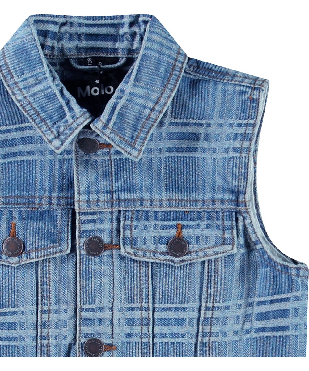 Hertha - Washed Check - Blauwe kinder spijkerbodywarmer van katoen met borstzakken.