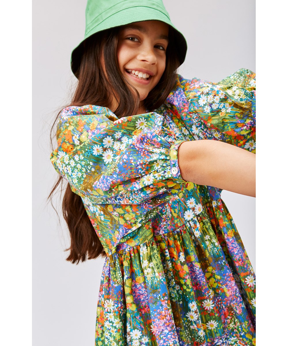 Caio - Flower Field - Biologische jurk in vele kleuren met bloemenprint