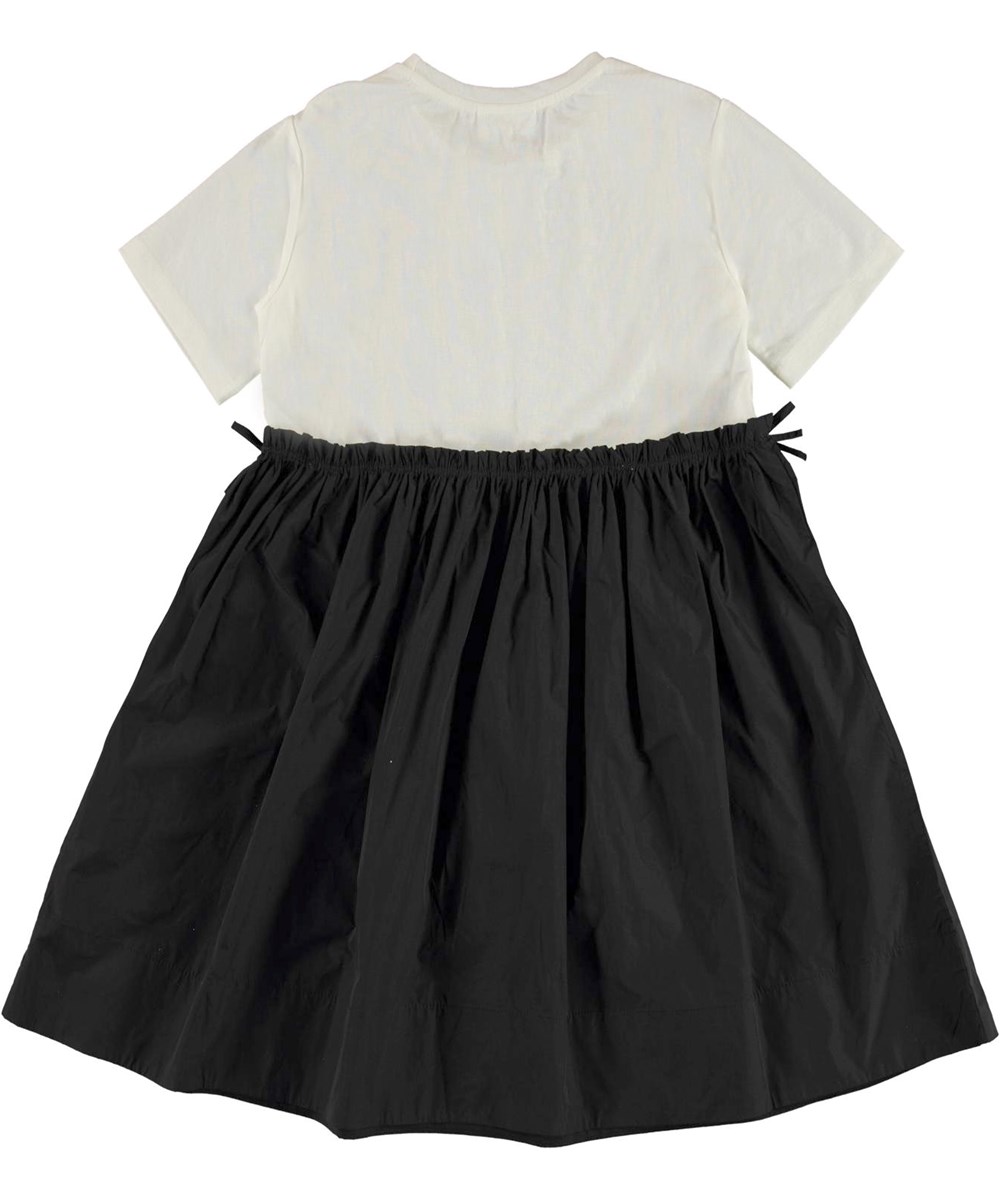 Chey - Black - Ruimvallende t-shirt jurk