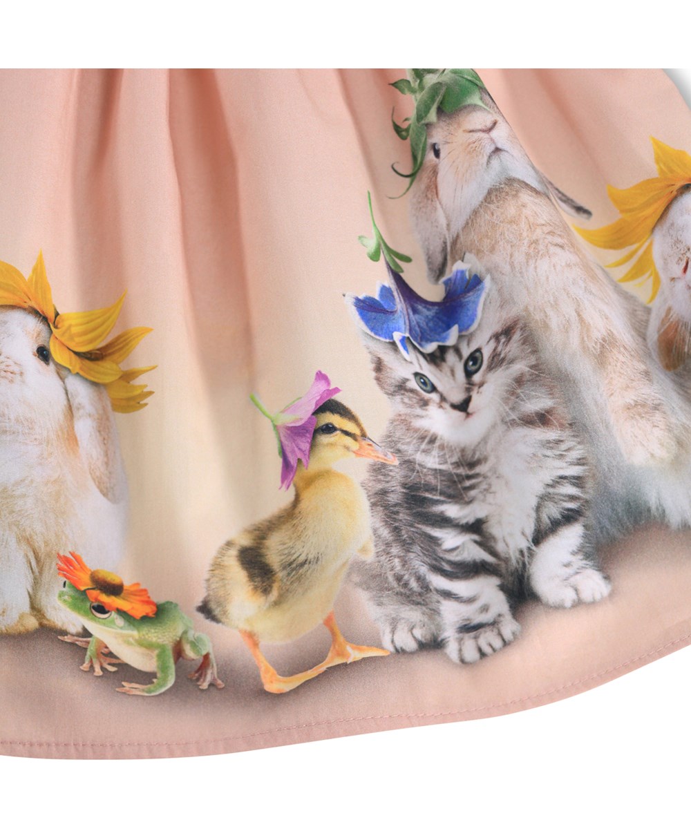 Cissa - Photobooth - Roze kinderjurk met een dierenprint gemaakt van biologisch katoen 