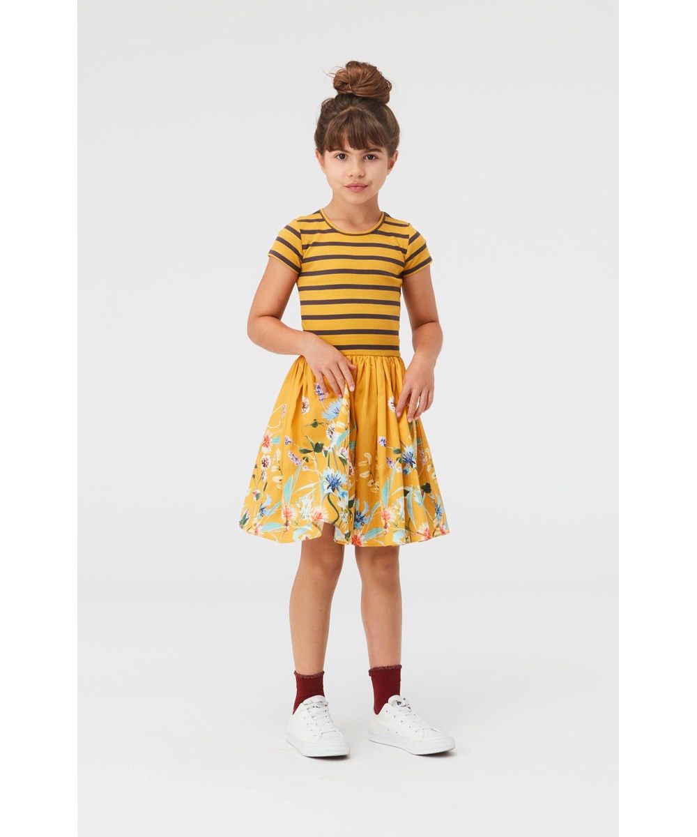 Cissa - Wildflower Love - Gele biologische jurk met bloemenprint