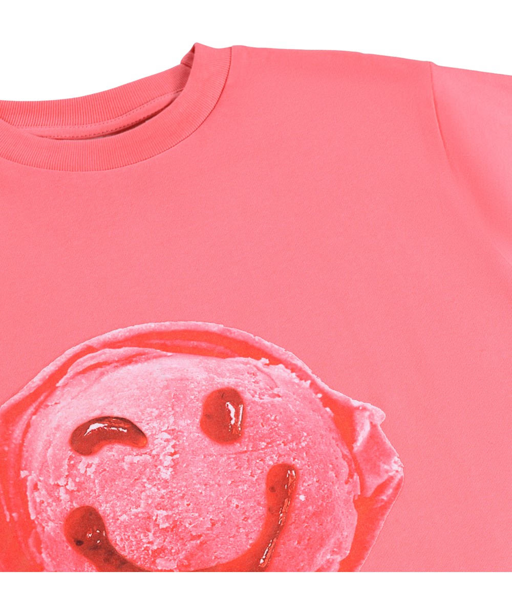 Clarabella - Scoop Raspberry - Roze T-shirtjurk gemaakt van biologisch katoen met print.