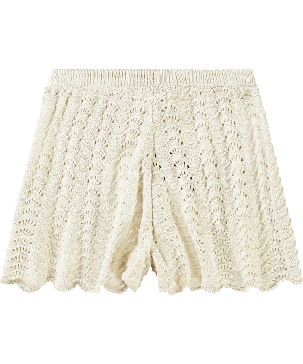 Alma - Sand Melange - Beige kindershort in een prachtige gehaakt patroon
