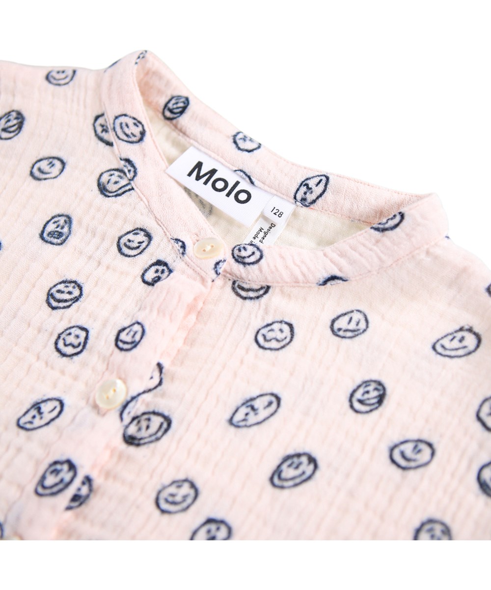 Lin - Rose Hips Moods - Schattige kinderpyjama gemaakt van dubbelgeweven biologisch katoen.