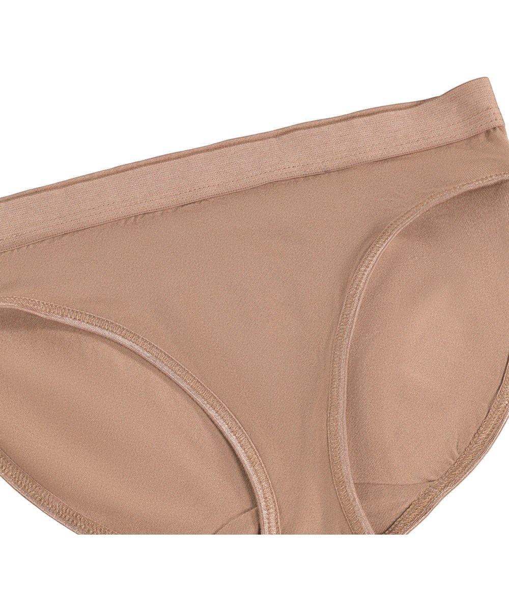 Jinny Set - Cocoa Bean - Lichtbruine setje kinderondergoed met smalle schouderbandjes gemaakt van viscose 