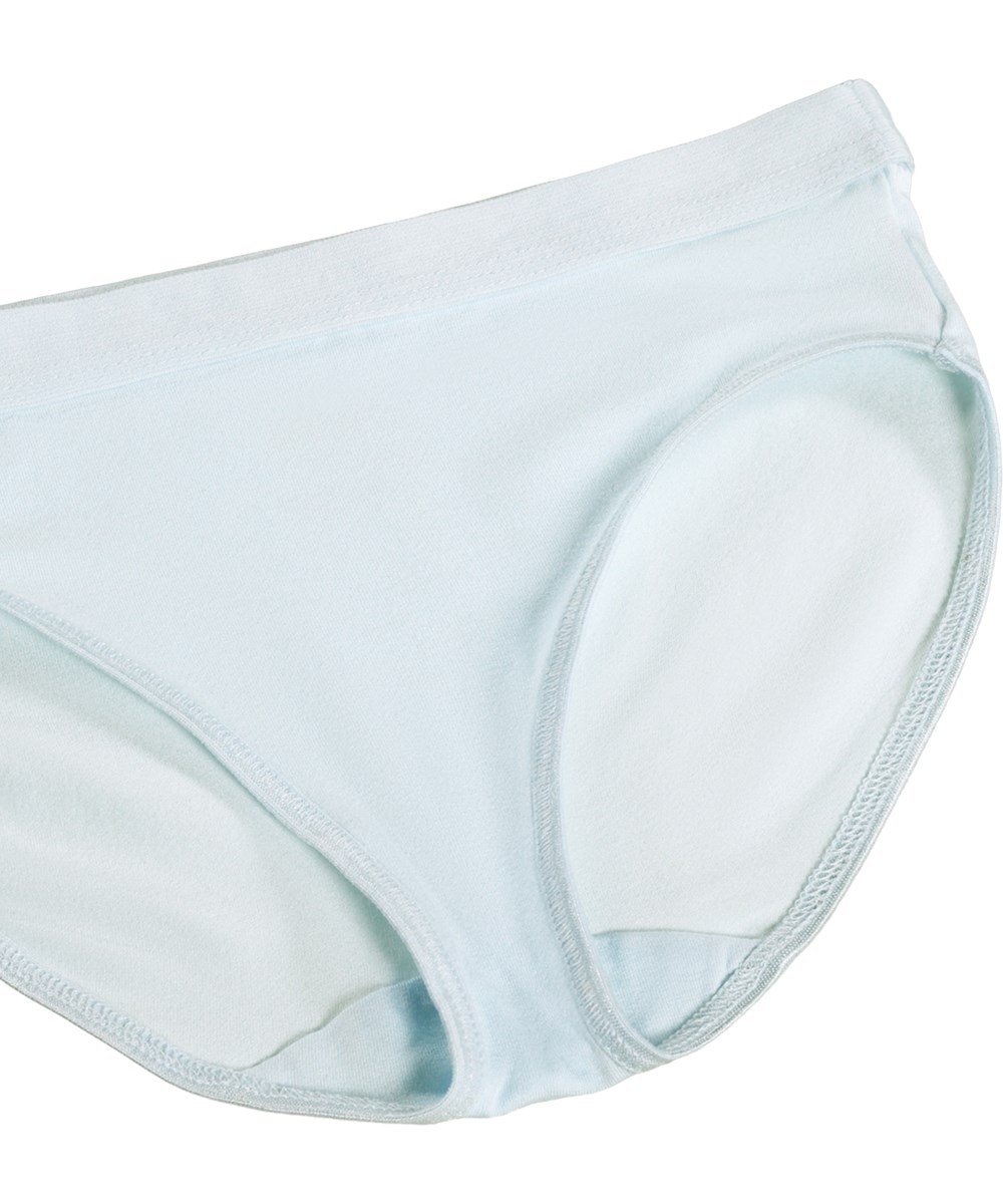 Jinny Set - Morning Sky - Lichtblauwe setje kinderondergoed met smalle schouderbandjes gemaakt van viscose 