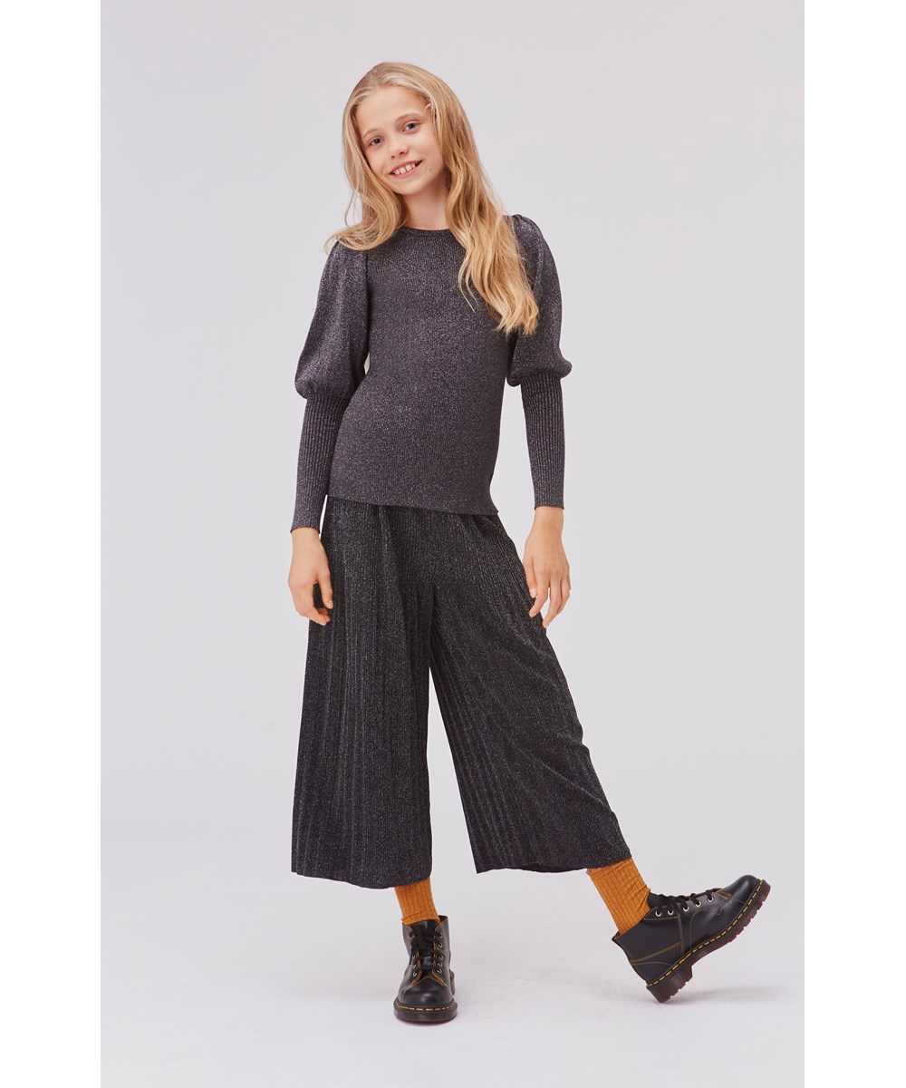 Glenda - Space Grey - Donkergrijze trui met pofmouwen