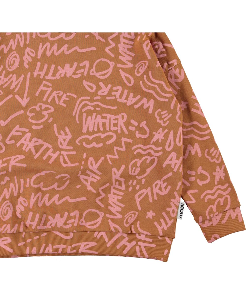 Mika - All Elements - Bruine biologische sweater met roze symbolen 