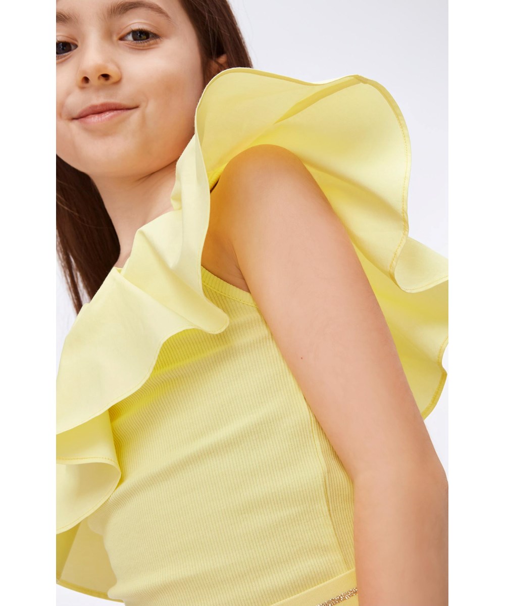 Rebecca - Pale Lemon - Gele biologische asymmetrische top