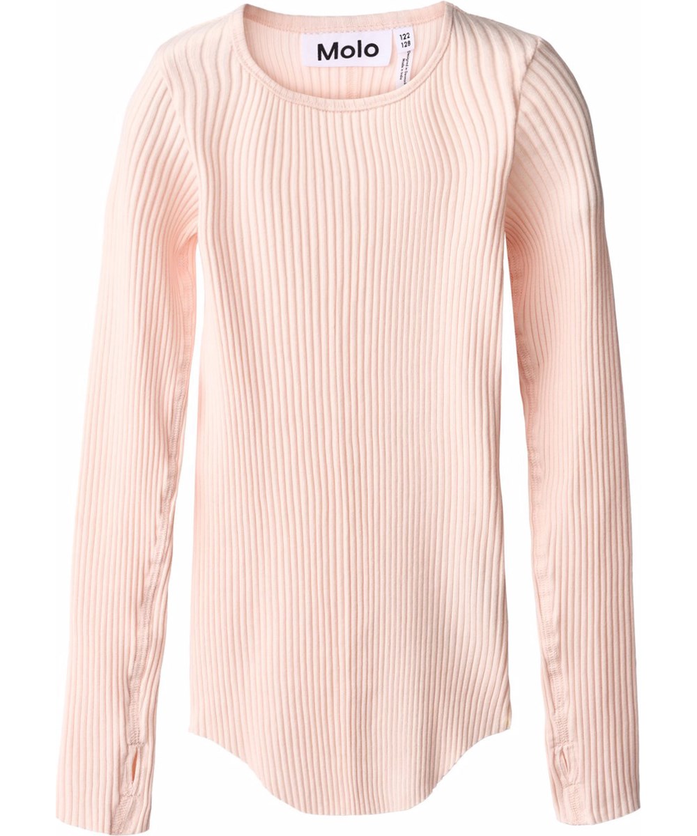 Rochelle - Rose Hips - Roze longsleeve voor kinderen gemaakt van rekbaar biologisch katoenen ribstof in een aansluitende pasvorm met een ronde hals en onbewerkte boorden rond de mouwen met duimgaten.