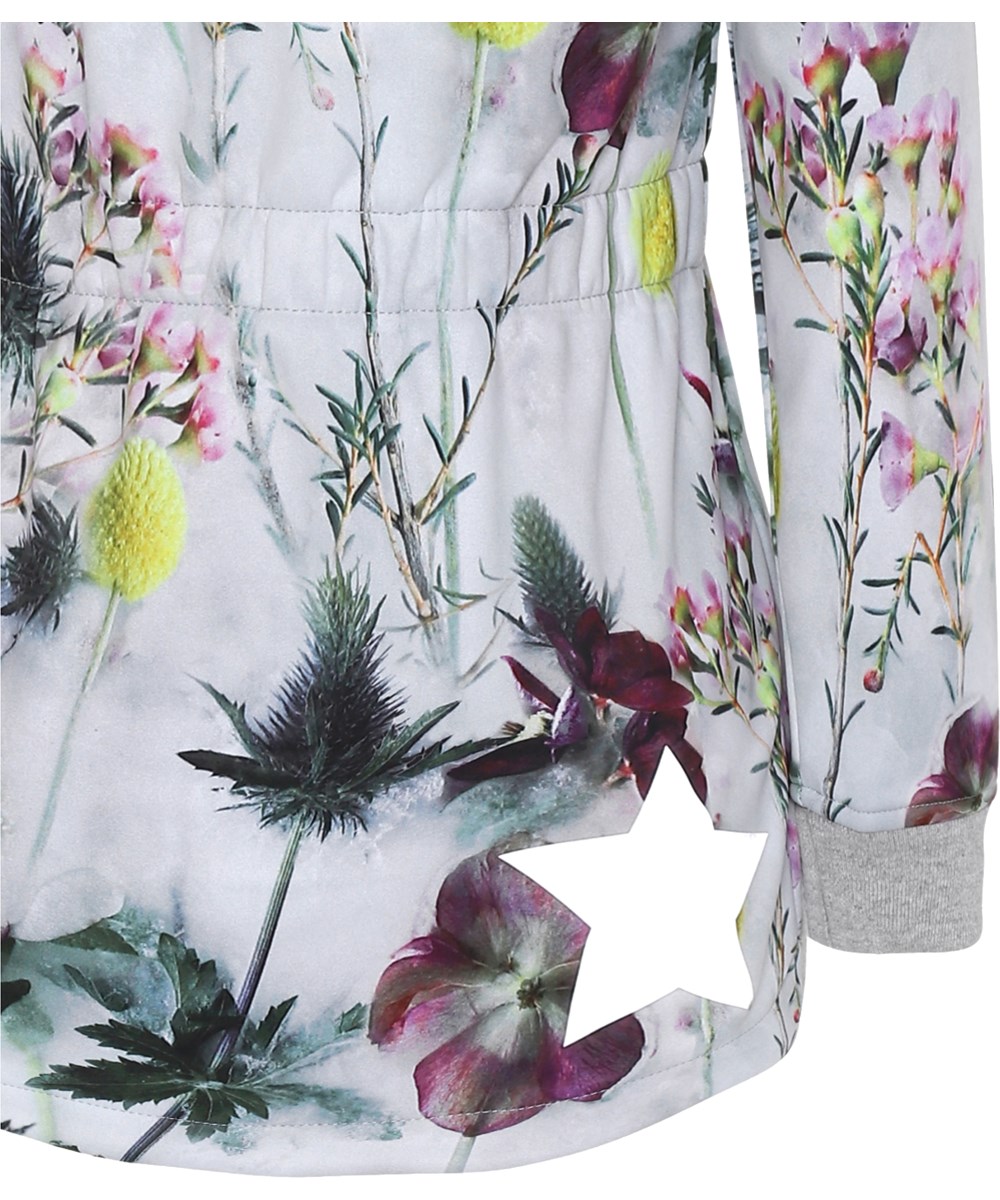 Hillary - Frozen Flowers - 