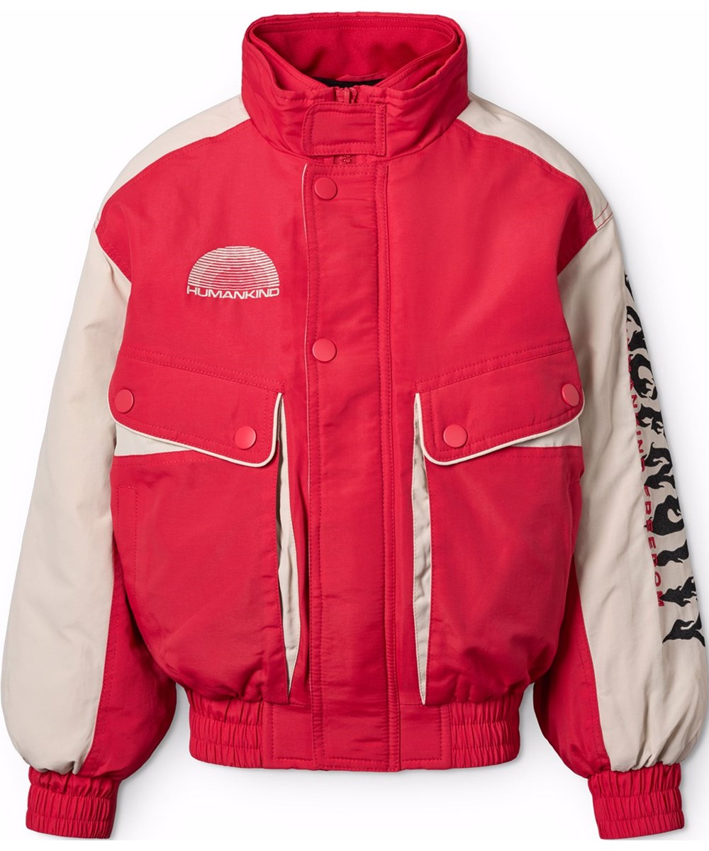 Herold - Vivid - Rote und weiße Jacke für Kinder mit einem bestickten Text auf der Rückseite und dem Ärmel, "Ingenuity humankind freedom".