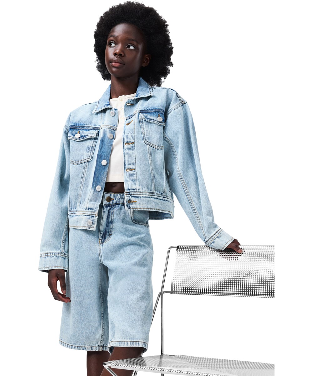 Hipolito - Washed Down - Blaue Jeansjacke für Kinder aus Baumwolle in lockerer Passform.